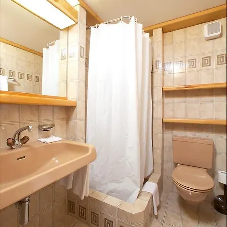 Hotel Arena 3*
