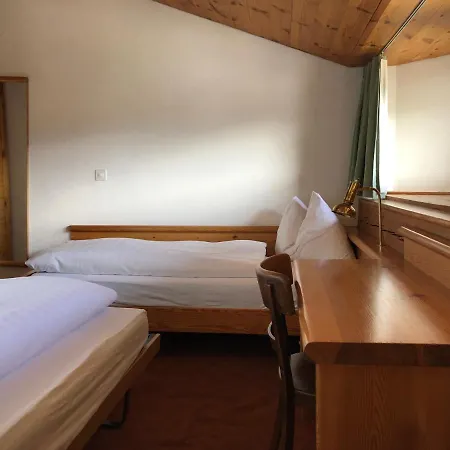 Arena Hotel 3*