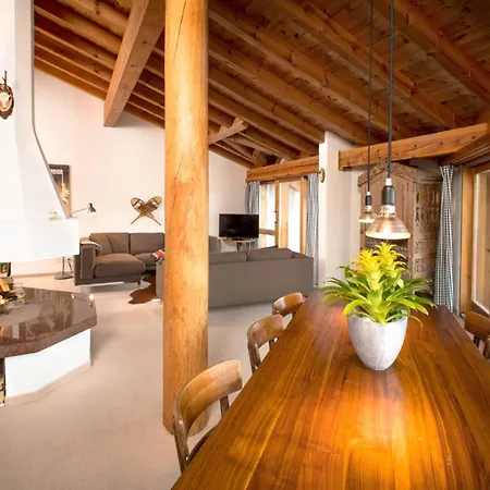 Arena Hotel 3*